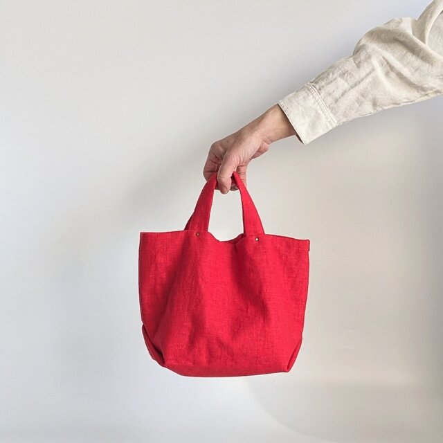 受注制作]リネンのトートバッグS/赤 持ち手長さ変更可能 | iichi 日々