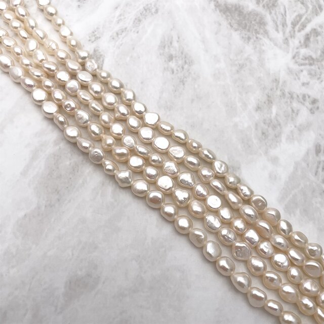 淡水パール 真珠 バロック フラット ボタン 6mm 5mm 小粒 連19cm tp0011