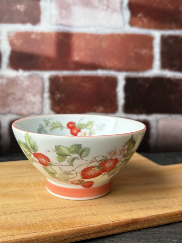いちご　茶碗　飯碗