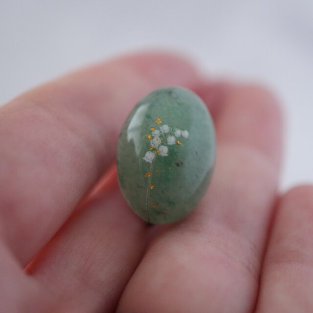 グリーンアベンチュリンとすずらんのピアス イヤリング  鈴蘭