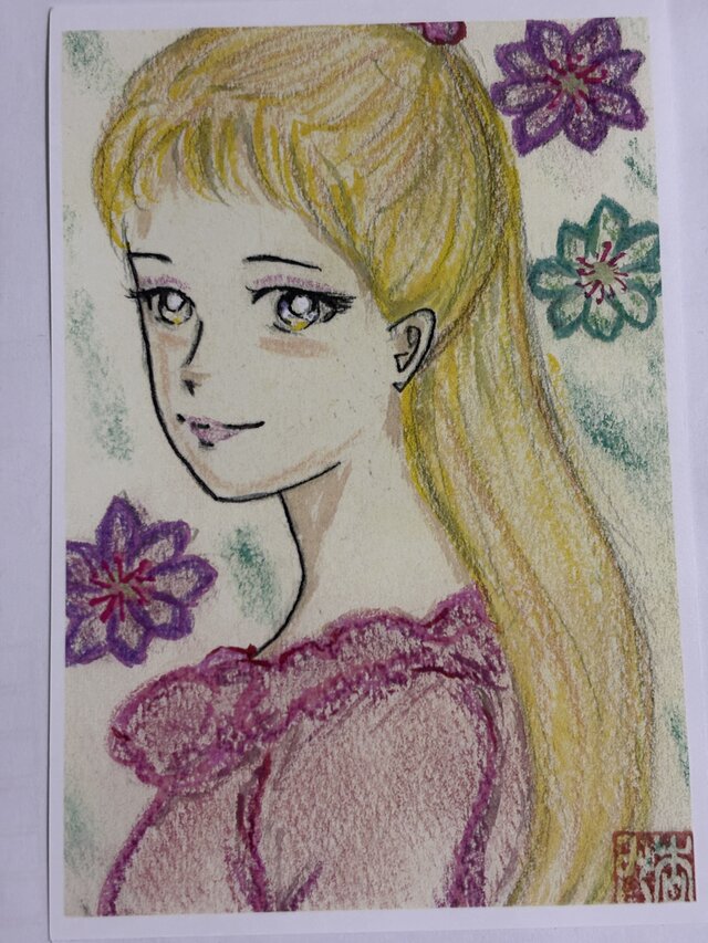 そっと後ろを向きつつあなたを見て