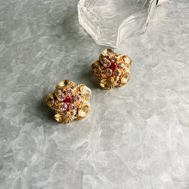 Y1174-【ERICA LYONS】 ヴィンテージイヤリング 1980s Pink Amber Beaded Floral