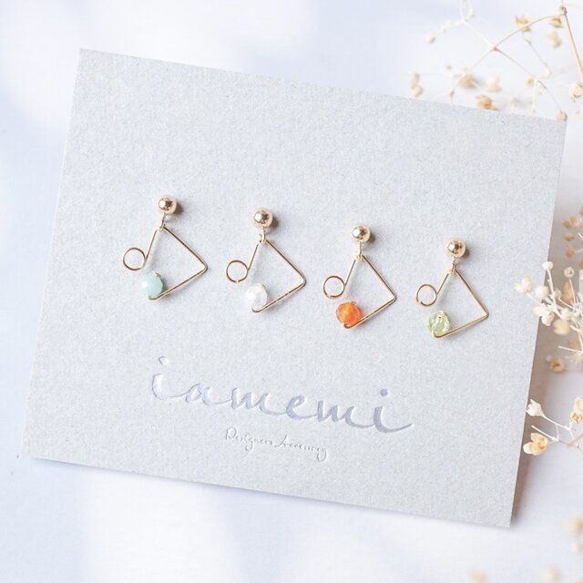 誕生石が選べる】八分音符 ピアス／イヤリング 音符 音楽 天然石