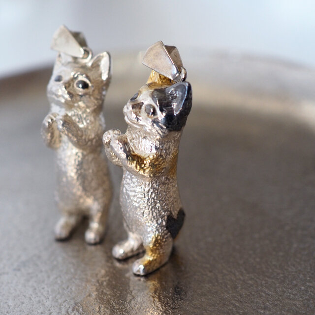 お願いBig猫Silverペンダントトップ | iichi 日々の暮らしを心地よく