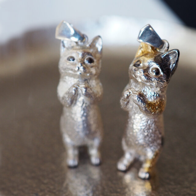 お願いBig猫Silverペンダントトップ | iichi 日々の暮らしを心地よく