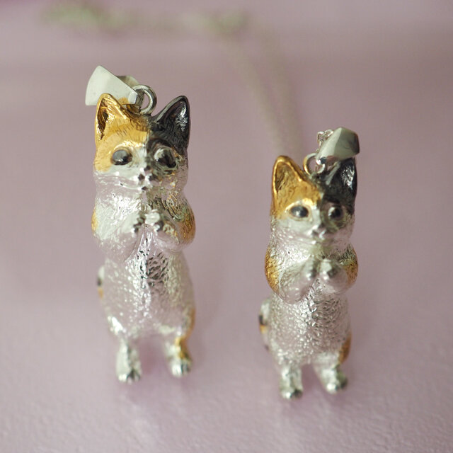 お願いBig猫Silverペンダントトップ | iichi 日々の暮らしを心地よく