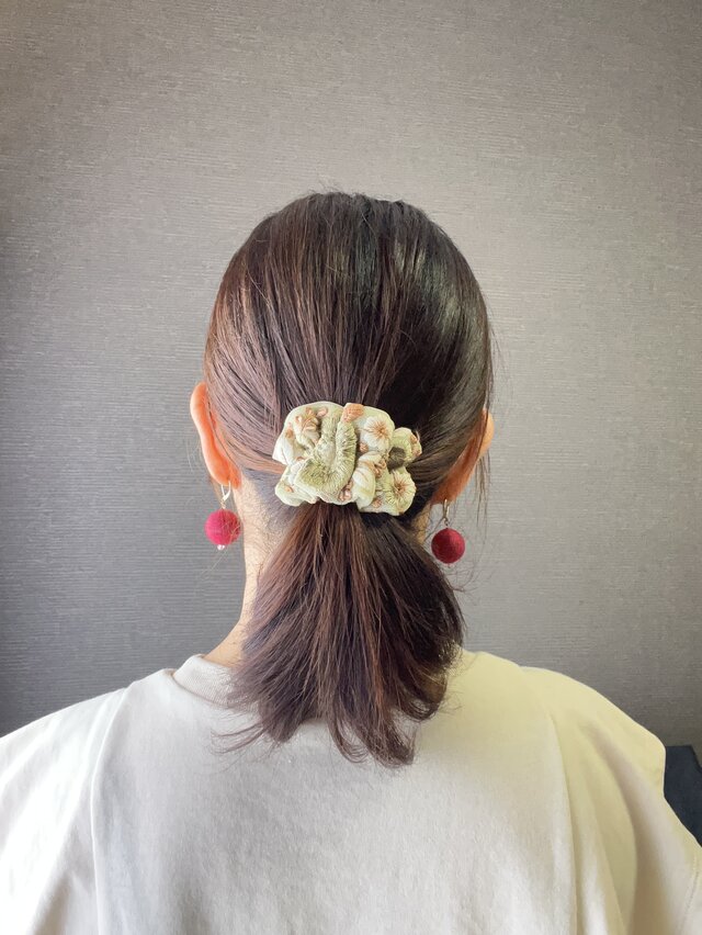 エレガント刺繍リボンの大人ポニーフック | iichi 日々の暮らしを