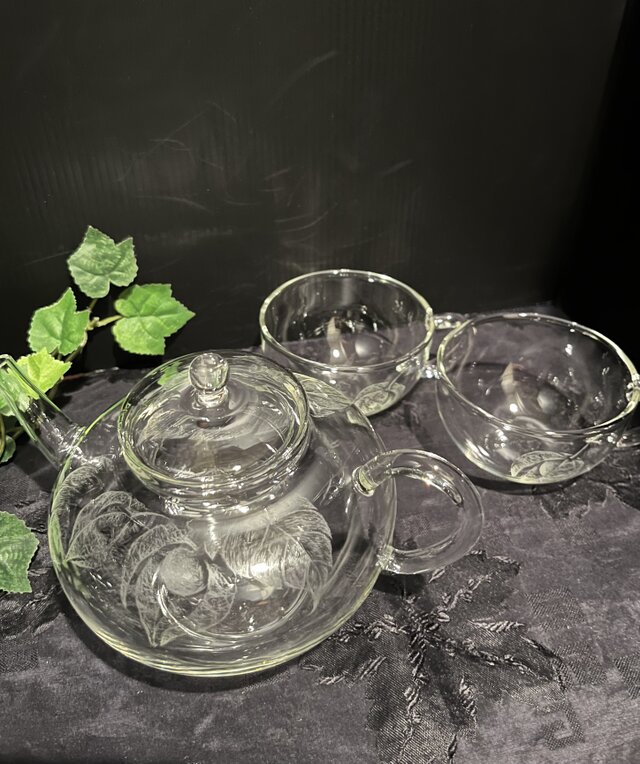 ほおづきの茶器〜手彫りガラス〜