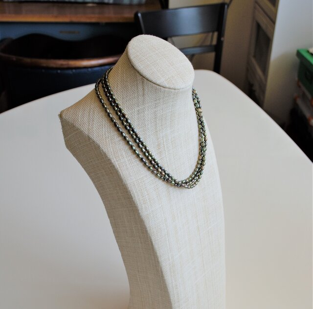 淡水ピーコックグリーンブラックパールの3連ネックレス＊43cm＊3.5