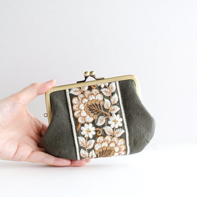 インド刺繍リボンの親子がま口（お財布）グリーン | iichi 日々の