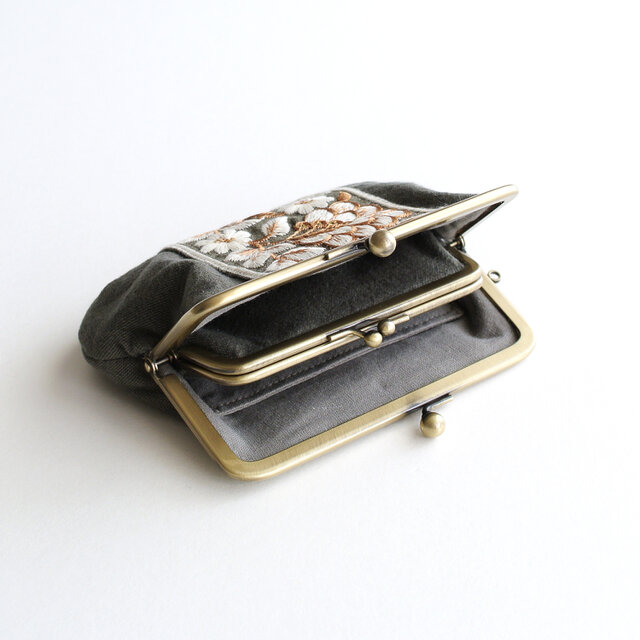 インド刺繍リボンの親子がま口（お財布）グリーン | iichi 日々の