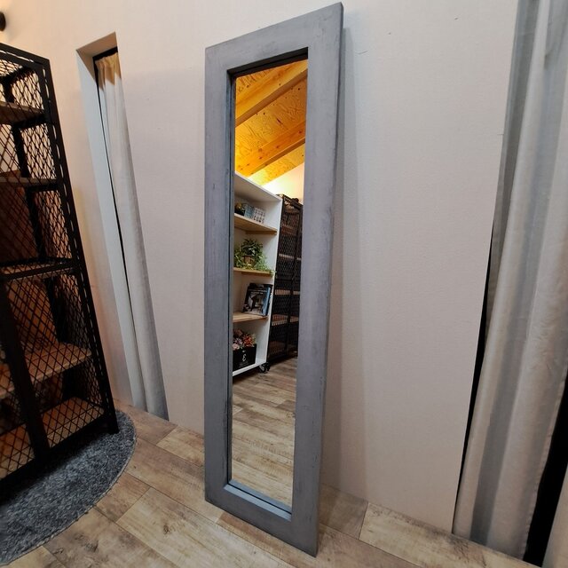 モルタル調スタンドミラー　Ｈ166×Ｗ47　