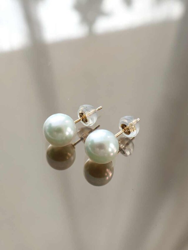 18金Akoya真珠ピアス(無調色) K18 無調色アコヤ真珠 一粒ピアス（約7.7mm） | iichi 日々の