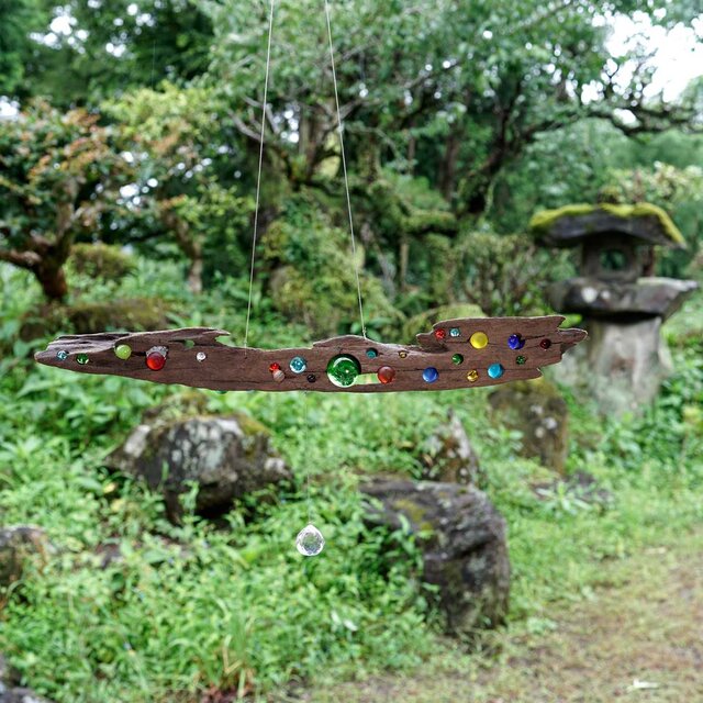 お部屋の中に太陽を　 流木とサンキャッチャー&モビール　窓の装飾 　ガラス玉　クリスタルプリズム　ビーチスタイル　６０