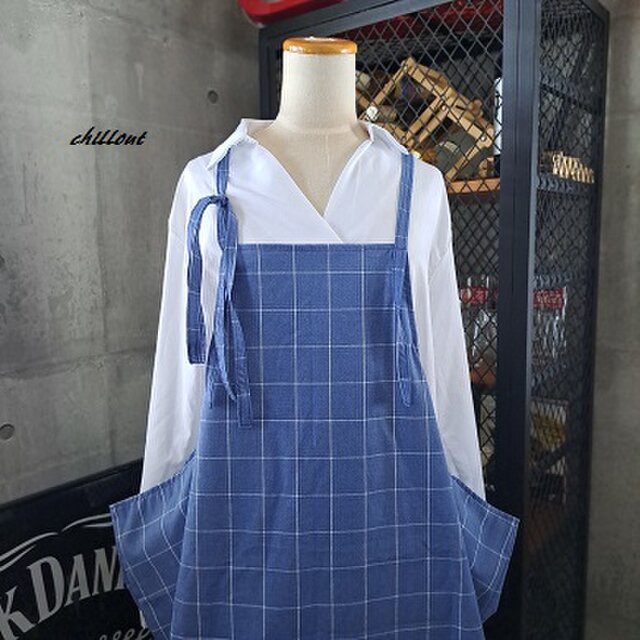 【背中がかわいい】エプロンドレス：北欧デザイン：ブルー×ホワイト【0789】
