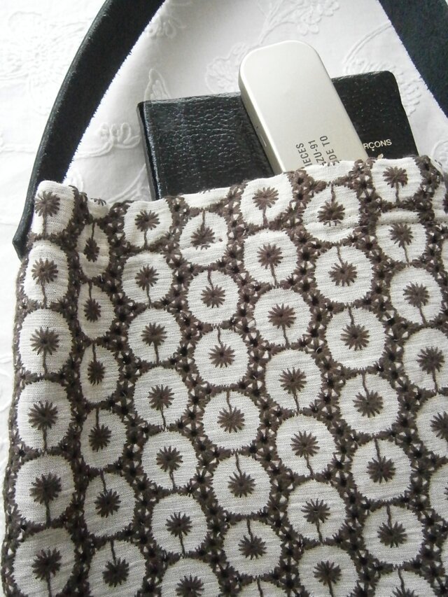 花刺繍×CottonLinen ShoulderBag | iichi 日々の暮らしを