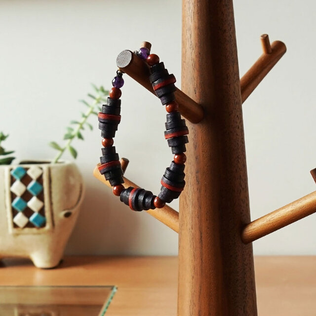 ブレスレット ／レッド