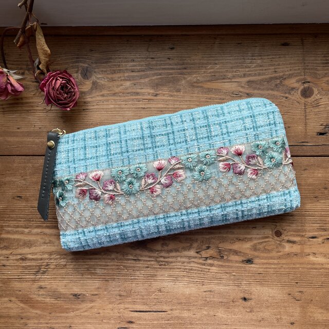 インド刺繍リボン長財布(ブルー系ツイード×ベージュリボン)