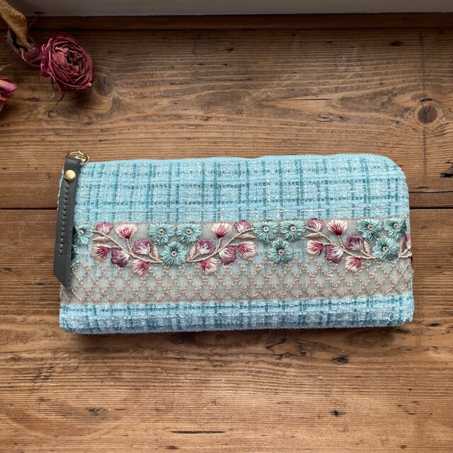 インド刺繍リボン　459.460.461×2m、ブルーネイビー1m、413- インド刺繍リボン長財布(ブルー系ツイード×ベージュリボン) | iichi