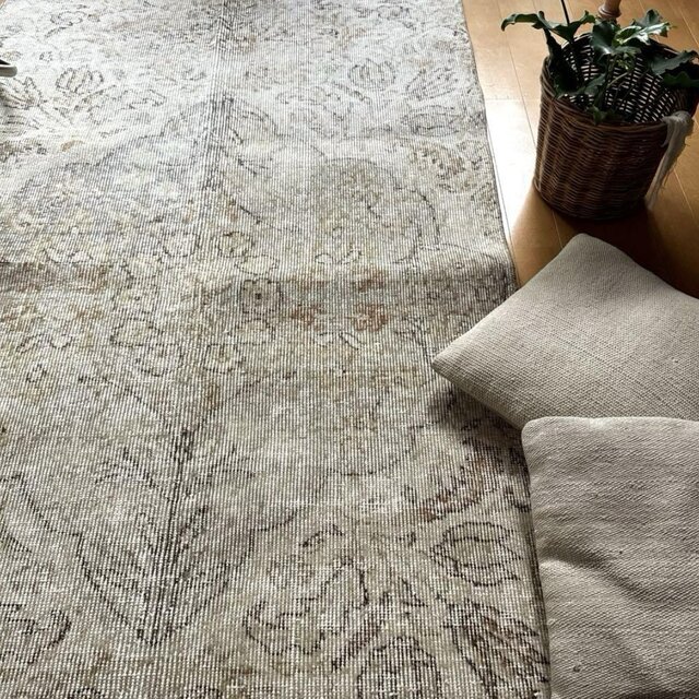 97×212 クリーム×グレージュ メダリオン　淡い優しいトルコヴィンテージラグ 97×212 クリーム×グレージュ メダリオン 淡い優しいトルコ