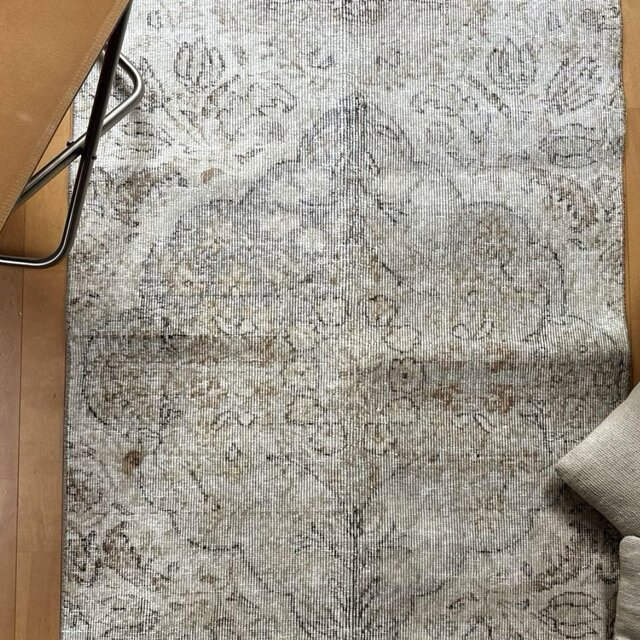 97×212 クリーム×グレージュ メダリオン　淡い優しいトルコヴィンテージラグ 97×212 クリーム×グレージュ メダリオン 淡い優しいトルコ