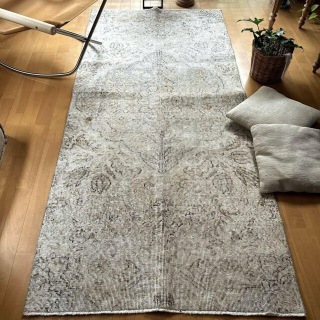 97×212 クリーム×グレージュ メダリオン　淡い優しいトルコヴィンテージラグ 97×212 クリーム×グレージュ メダリオン 淡い優しいトルコ