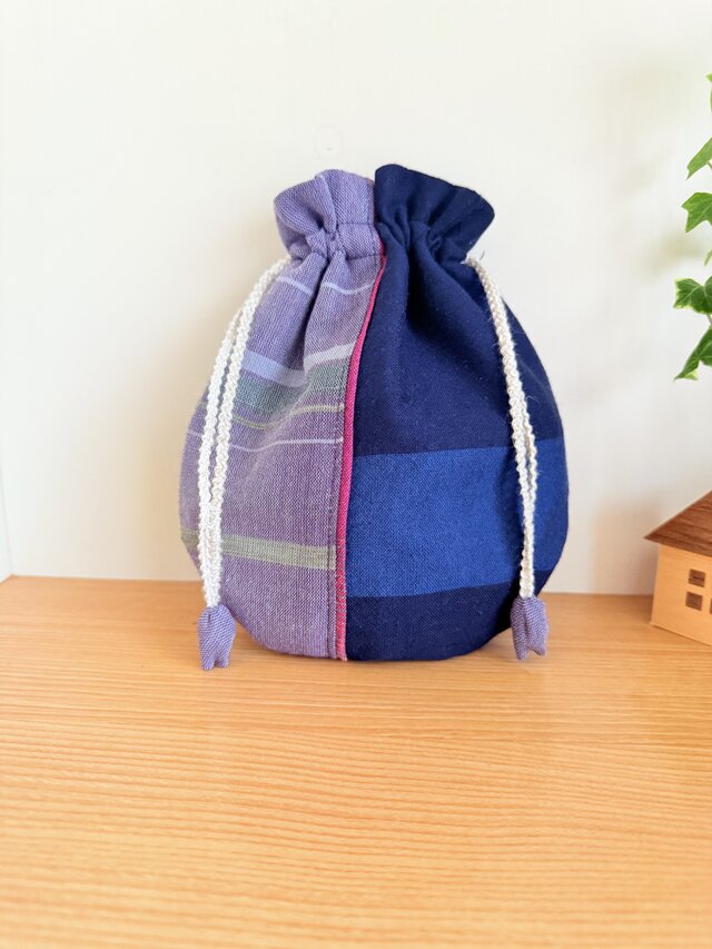 播州織のラウンド巾着袋（ネイビー）