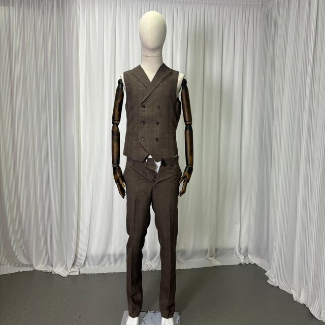 新郎タキシード（ジャケット、ベスト、パンツの3点セット） 実例写真！新郎衣装 パープル タキシード ジャケット ベスト