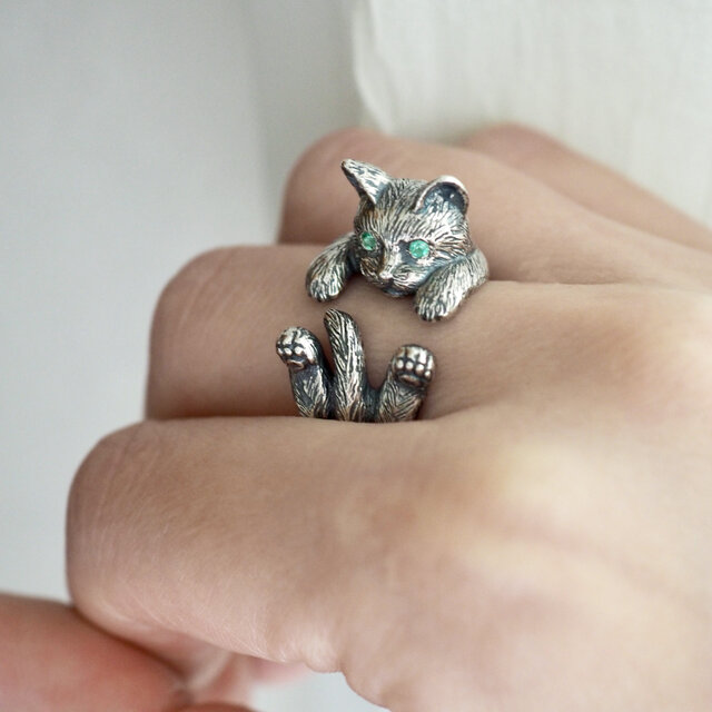 エメラルドの目を持つネコのリング★格安‼️ ねこ守りシリーズ】幸運の目 猫の目リング/エメラルド | ジュエリー春日