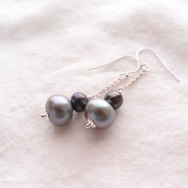 SV】Green Gray × Navy Pearl Earrings／バイカラー パール