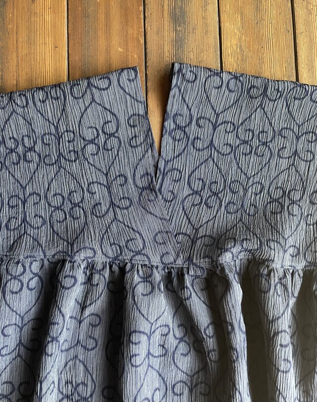 着物リメイク】縮みのカシュクールワンピース/絹 | iichi 日々の暮らし