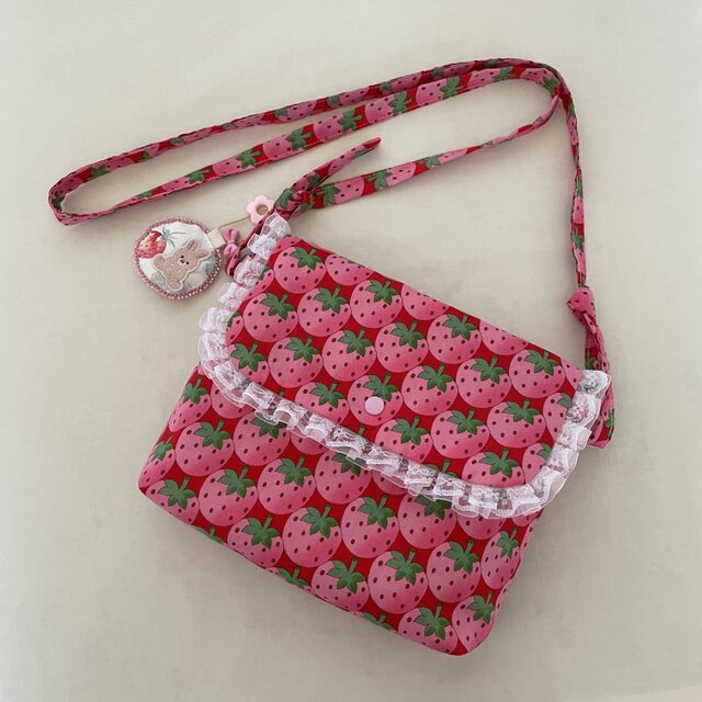 ポシェット　キッズ苺　