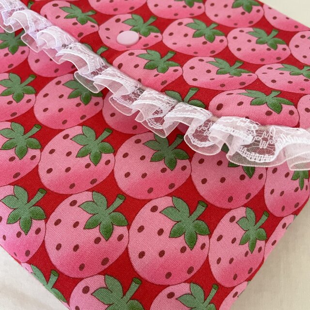 ポシェット キッズ苺 | iichi 日々の暮らしを心地よくするハンドメイド