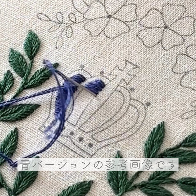 刺繍キット】王冠の刺繍フレーム -赤- | iichi 日々の暮らしを心地よく