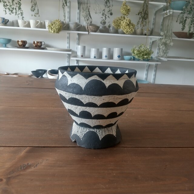 植木鉢（モノトーン）