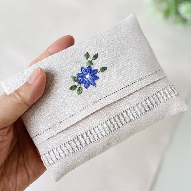 m様専用：憧れのクレマチス｜手刺繍＆手仕立てのソフトリネンポケットティッシュケース