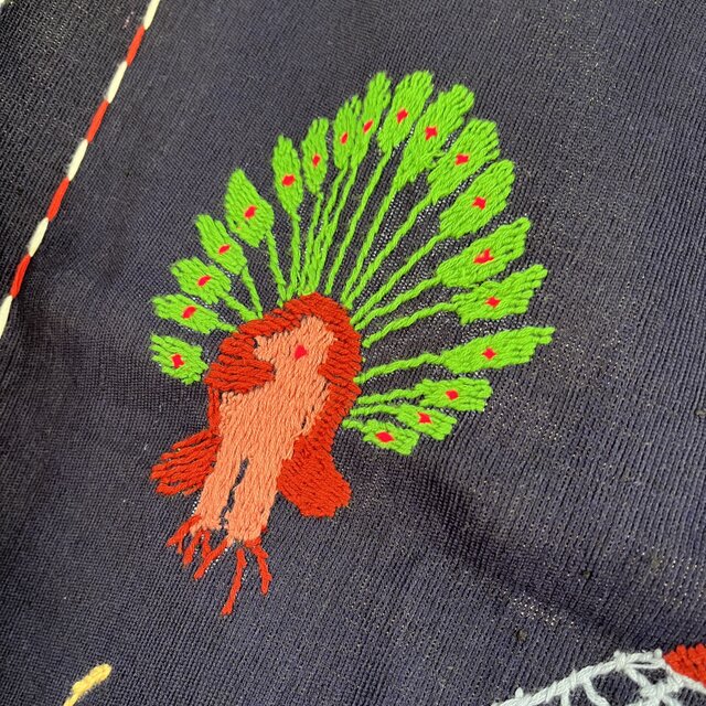 ハンドメイド「草原」 ミャンマー・チン族手刺繍布【ネイビー】Lot.2 | iichi 日々の