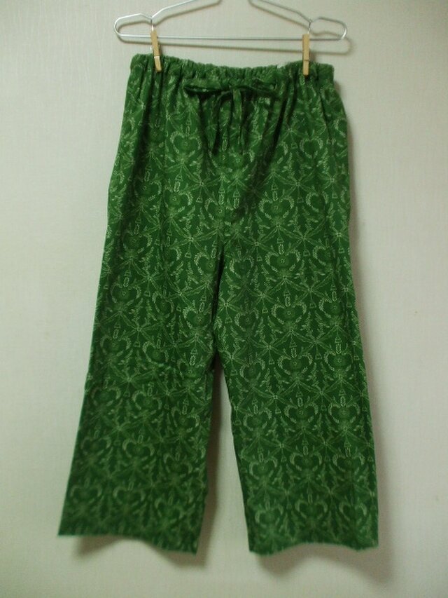 グリーン地×アンティーク調柄 ストレートパンツ　Ｍ～Ｌサイズ　綿１００％　受注生産