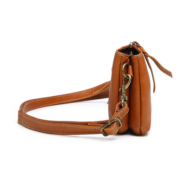 美品✨タスティング ショルダーバッグ レザー ブラウン 肩掛け A4収納