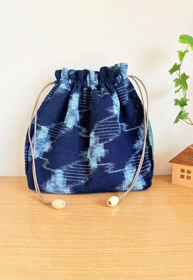 古布の変わり巾着袋（ミニバックにも）