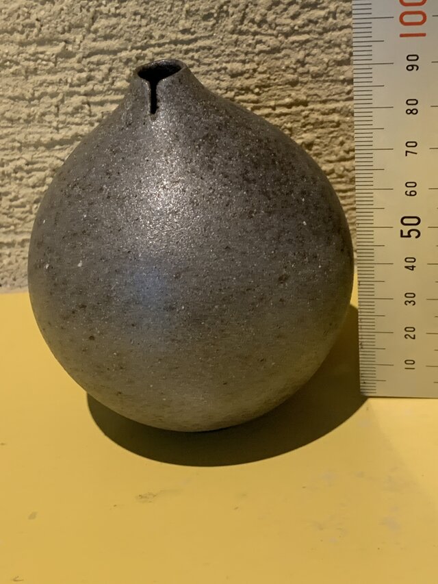 奥能登 珠洲焼 黒の円筒形花器 約10cm 珠洲焼（すずやき）とは】作品集 茶器 花器 石川県 美しく黒いや