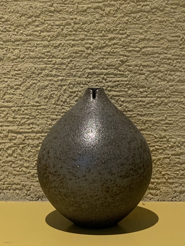 お選びいただける】珠洲焼の一輪挿し 2 | iichi 日々の暮らしを