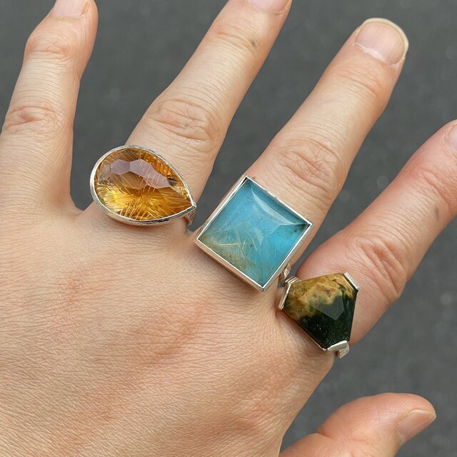ターコイズ×ルチルクォーツ ダブレット ストーン リング シルバー 61 ルチルクォーツ × ターコイズ ダブレットストーン 7角形 立体カット 青