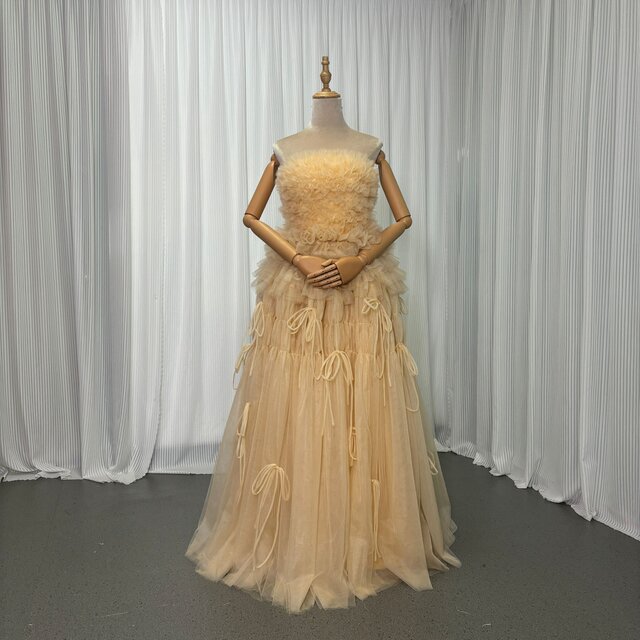 パーティードレス シャンパン色 ベアトップ リボン もこもこドレス 編み上げ 披露宴