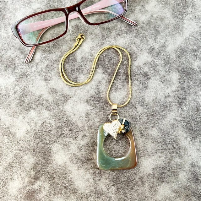 メガネホルダー　メガネをかけることができるネックレス　ステンレスチェーンのコピーのコピー