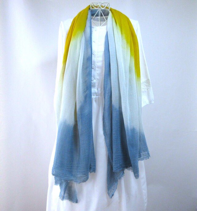 特集掲載作品』草木染め・大判・藍生葉染め・3色グラデーション