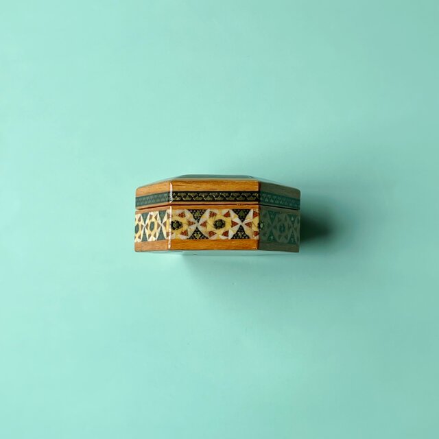 宝石のベルト 銅器 稀少品  重厚 極細工 工芸品 美術品 置物 宝石のベルト 銅器 稀少品 重厚 極細工 工芸品 美術品 置物