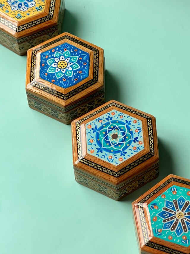 宝石のベルト 銅器 稀少品  重厚 極細工 工芸品 美術品 置物 宝石のベルト 銅器 稀少品 重厚 極細工 工芸品 美術品 置物 宝石の