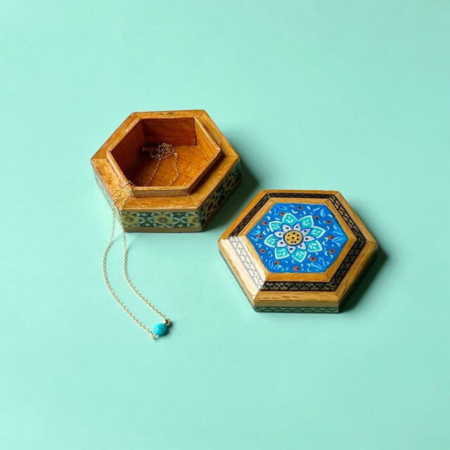 ペルシャの象嵌細工（寄木細工）小箱　宝石箱　六角形 ミニサイズ【KHA-226】
