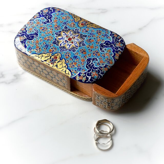 ペルシャの象嵌細工（寄木細工）小箱　宝石箱　引出しタイプ　長方形　【KHATAM KARI-129】